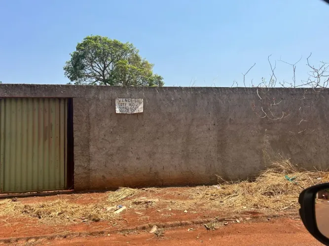 lote de 360 metros lote quitado murado ótimo investimento