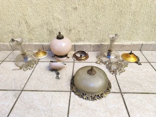 Lote de Peças para Lustres e Luminárias Antigos Vidros Opalina