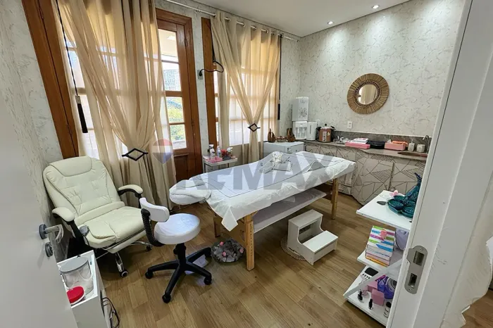 Sala comercial à venda no Centro de Belo Horizonte Edifício Acaiaca - Reformada