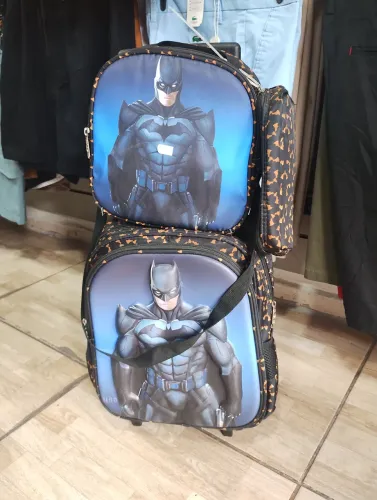 Mochila com rodinha nova
