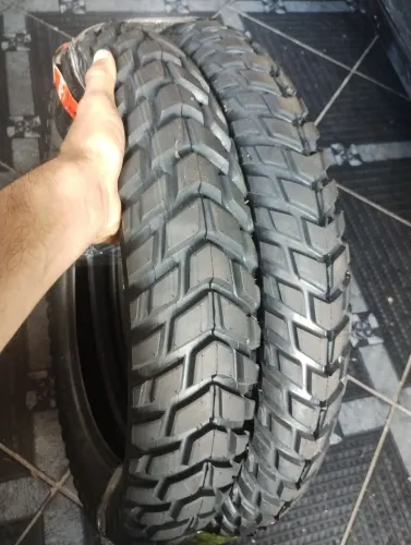 Vendo pneu bros