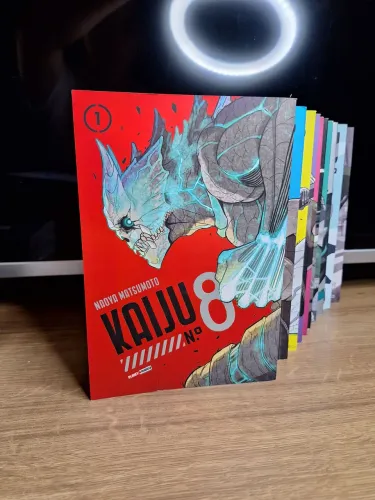 Coleção Kaiju n 8 mangá