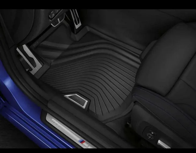 TAPETES ORIGINAIS BMW 320i G20 (CONCHA / BORRACHA)