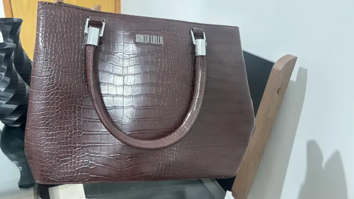 Venda de bolsa Santa Lolla em perfeito estado, usado duas únicas vezes