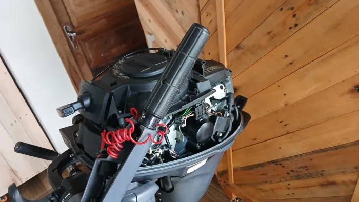 Motor de popa yamaha 20hp 4 tempos.