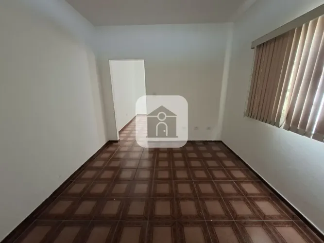 Casa para locação no bairro Planalto