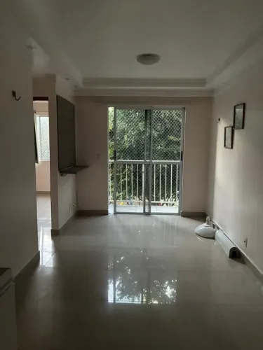 Alugo apartamento no condomínio ideal flores da cidade