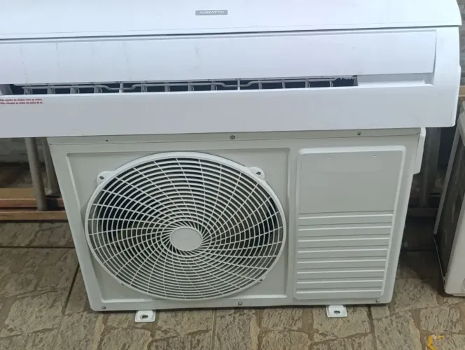 Vende se ar condicionado agrato 22 mil BTUS 