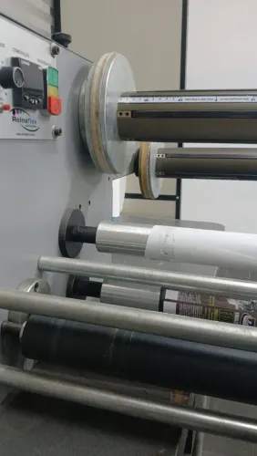 Rebobinadora de papel
