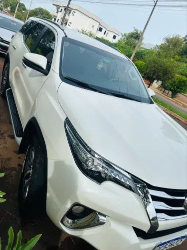 Toyota Hilux SW4 SRX 4X4 2.8 TDI 16V Dies. Aut. 2018