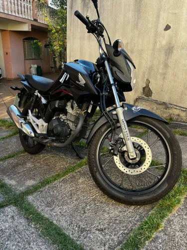 Honda CG Titan 2024 - Excelente estado