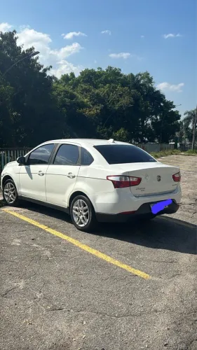 Fiat Grand Siena Essence Dual. 1.6 Flex 16V 2018