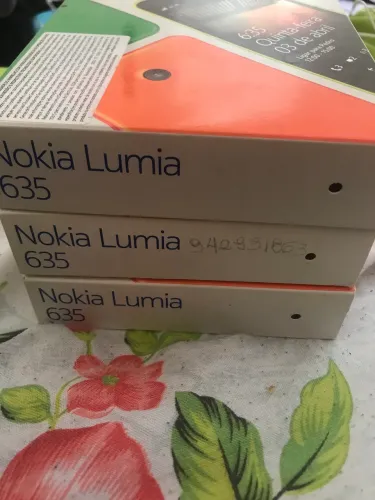 3 celulares Nokia Lumia 635