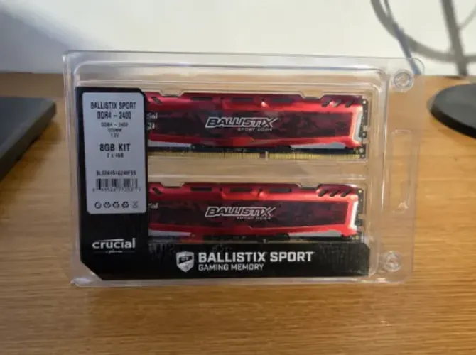 Kit Crucial Ballistix Sport Memoria 2x4GB DDR4 2400 MHZ RED
