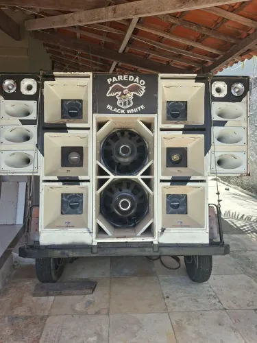 Vendo paredão