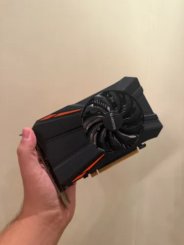 Placa de Vídeo Gigabyte GeForce GTX 1050 Ti 4GB GDDR5 | Excelente Estado