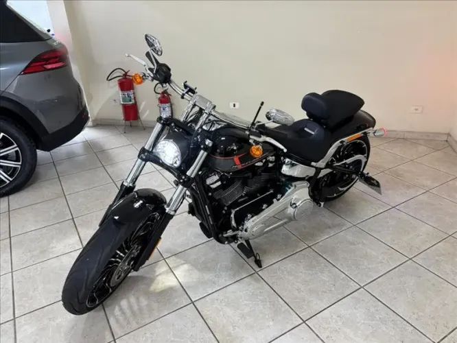 Harley-davidson Softail Breakout