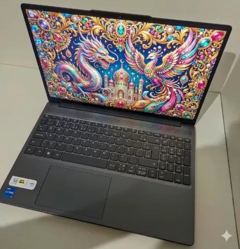 Notebook Lenovo Slim 3 i5-13420H DDR5 512GB (5 Dias de Uso)