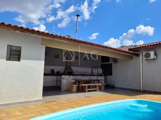 Casa para Venda no bairro Jardim Jóquei Clube, localizado na cidade de Ribeirão Preto / SP