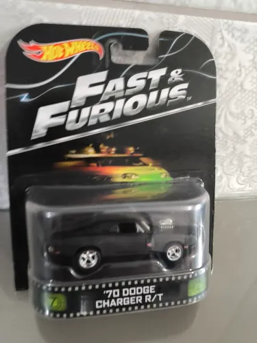 Hot Wheels Velozes e Furiosos '70 Dodge Charger R/T Preto Retro Entertainment BDT95