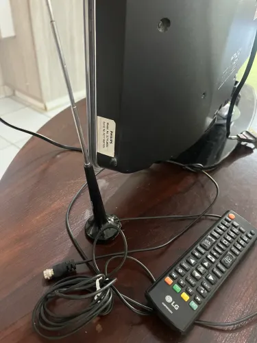 TV Philips LCD 20