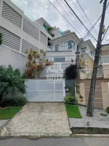 Casa com 4 dormitórios à venda, 180 m² por R$ 2.100.000,00 - Camboinhas - Niterói/RJ