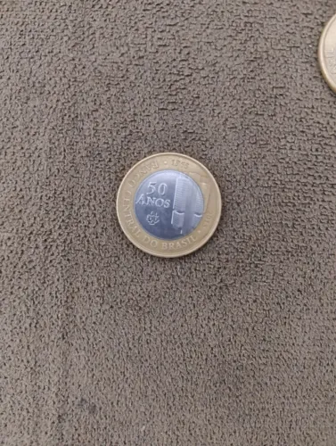 Vendo moedas antigas?