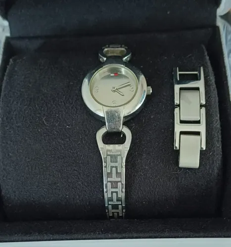 Relogio Tommy Hilfiger feminino (Ladies)