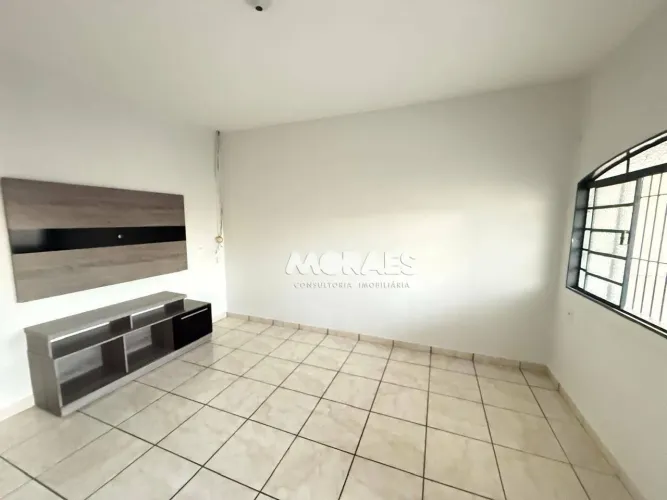 Casa com 2 quartos para alugar, 90 m² por R$ 1.500/mês - Jardim Petrópolis - Bauru/SP