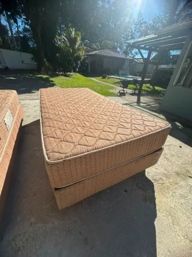 Colchão de Solteiro Ortobom Orthotel com Base Box - Bom Estado