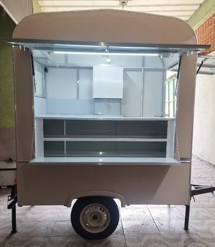 Trailer Pronta Entrega com Vitrine. Ideal para doces, café, bolos, etc. Novo, Fabricante