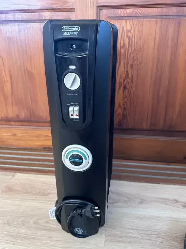 Aquecedor à óleo DeLonghi SafeHeat