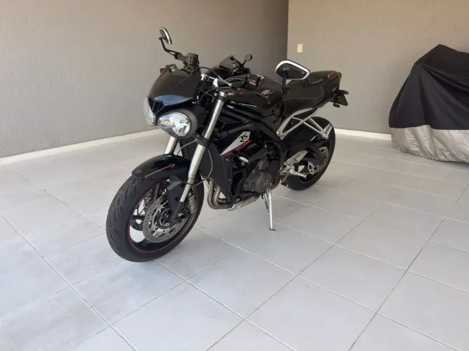 Street Triple RS 2018 Preto Perolado