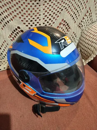 Capacete