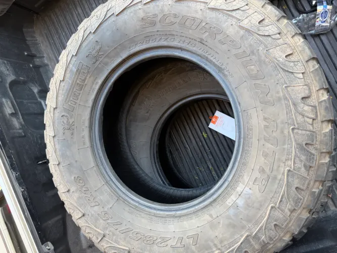 Pneu Pirelli 285/75 R16 