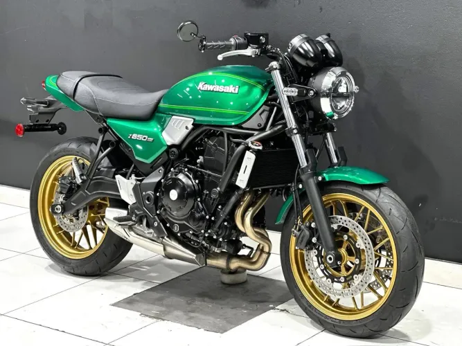 Kawasaki Z 650 RS 2023