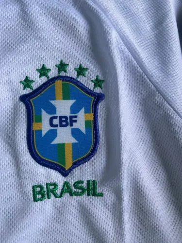 Camiseta Seleção Azul e Branca 