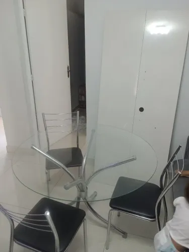 Vende se mesa e painel 