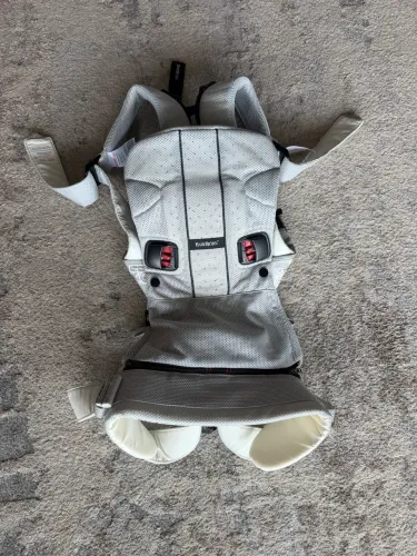BabyBjorn One - Canguru Baby Bjorn