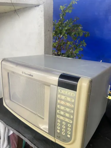 Microondas Electrolux 31 Litros, 127 volts