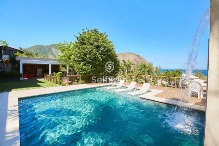 CASA ESPETACULAR DE ALTO PADRÃO EM ITACOATIARA, NITERÓI