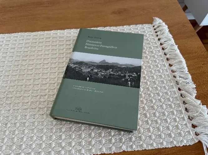 Livro Dicionário Histórico Fotográfico Brasileiro - Boris Kossoy