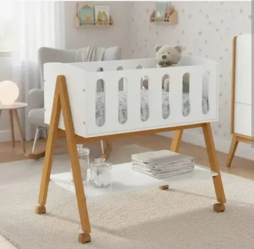Mini berço 3em1 que vira escrivaninha