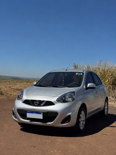 Nissan March SV 1.0 12V Flex 5P 2020