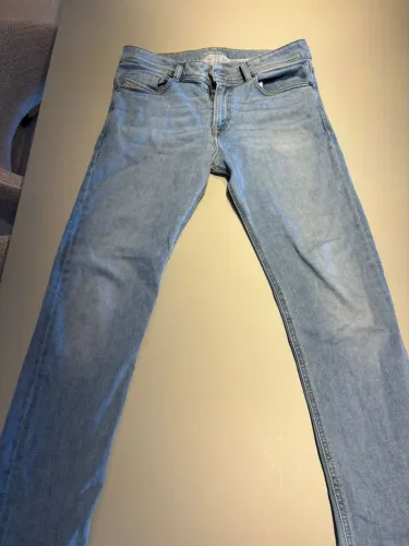 Calça jeans diesel