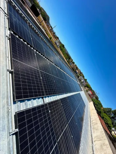 Vendo uma usina solar 5000 kwh