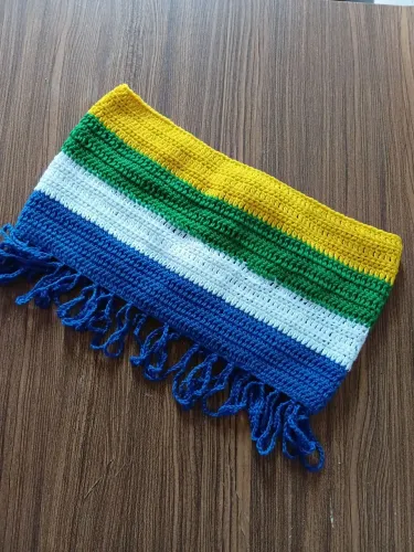 Top em crochê 