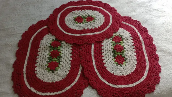 Vendo tapetes de crochê número de whatsapp: *