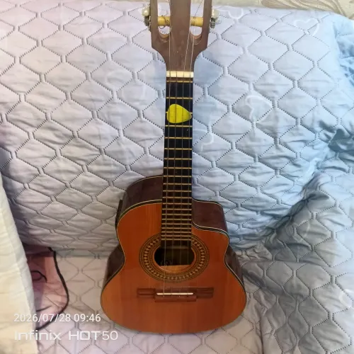 Cavaquinho Giannini baratinho