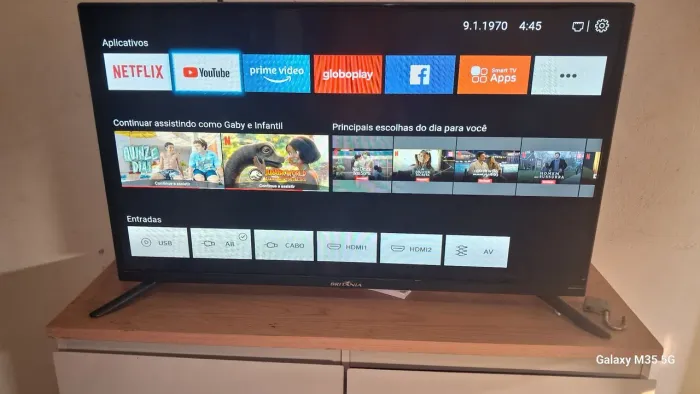 TV Smart Britania 39pol controle e pezinho